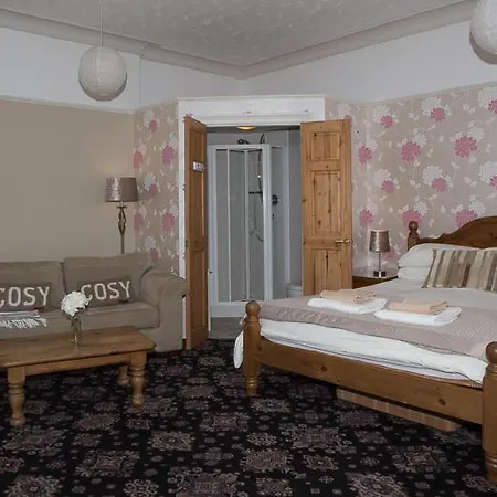 Khyber Mount Pensjonat *