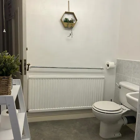 Khyber Mount * Whitby