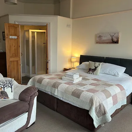 Penzion Khyber Mount Whitby